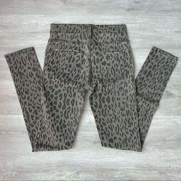 Twiggy Leopard Skinny Jeans 26 - Picture 4 of 6